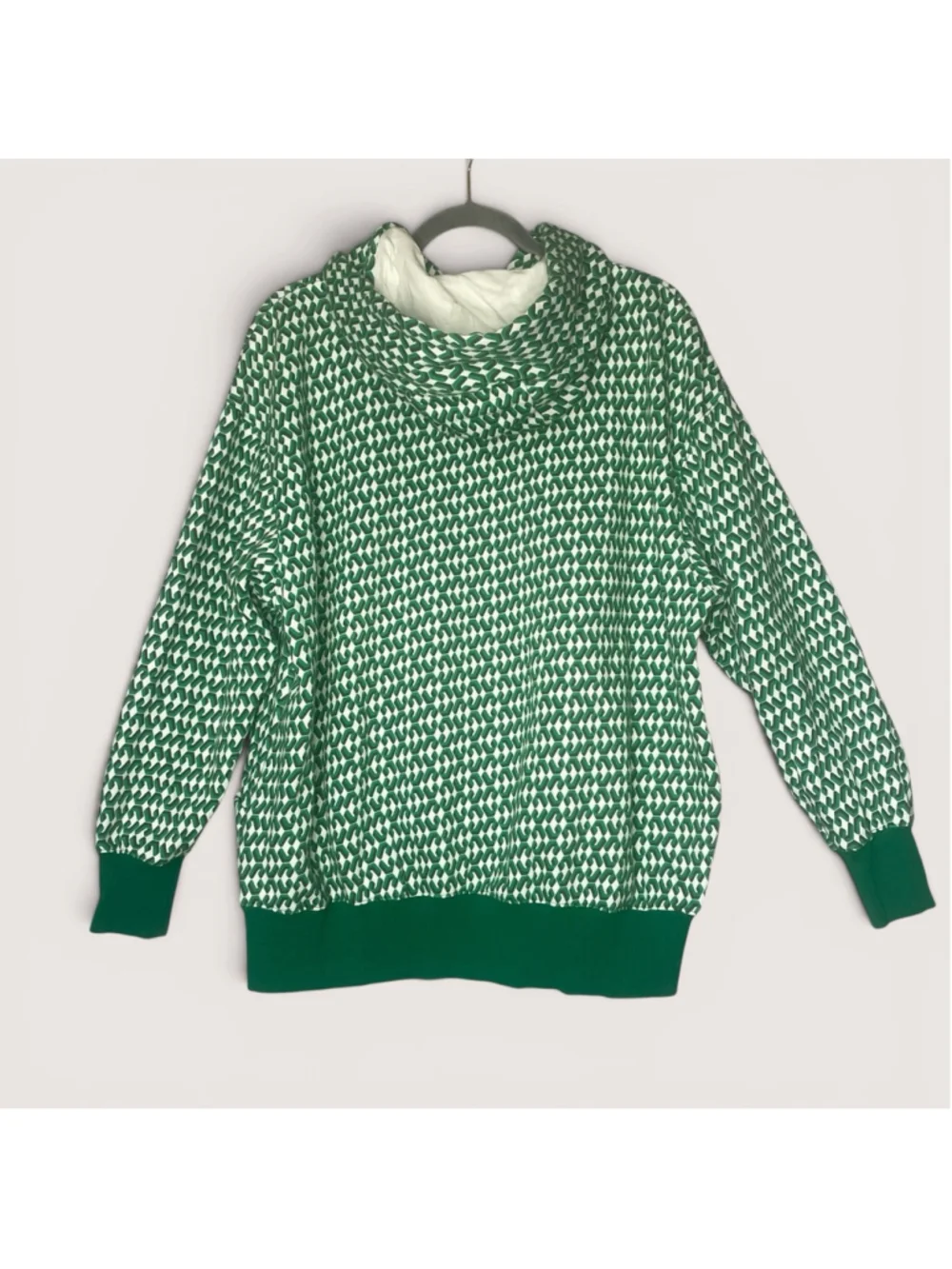 Nike Men’s Medium Green White Geometric Print Pullover Hoodie Logo Sweatshirt